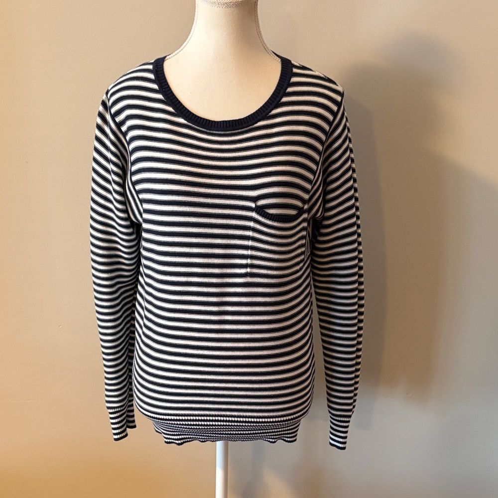 Lucky Brand Striped Navy and White Pullover Sweater with Front pocket. Sz Sm